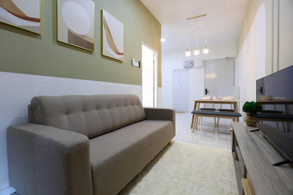5 Pax The Glenz New Cozy Homestay Apartment *