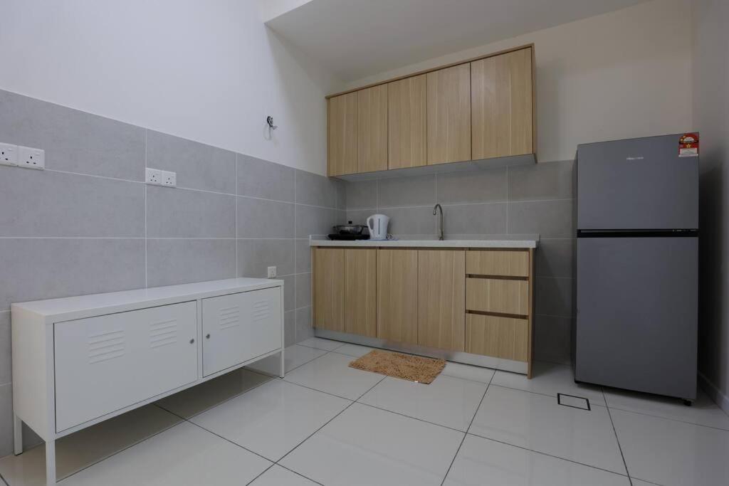 5 Pax The Glenz New Cozy Homestay Apartment Batu Gugup